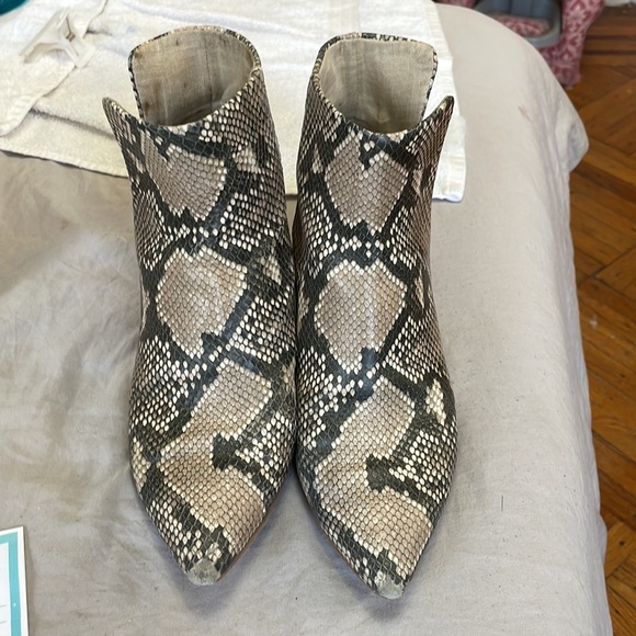 Gorgeous used booties - Picture 1 of 7